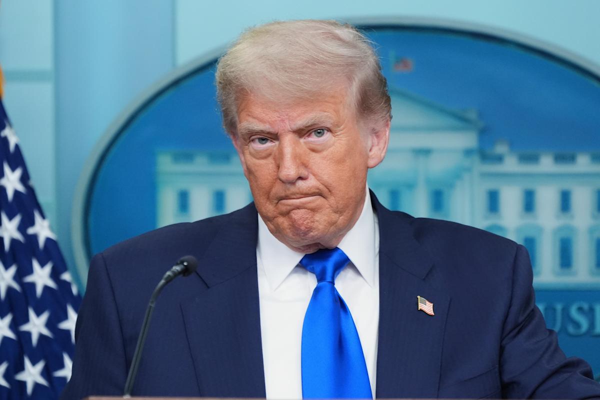 Trump announces Vietnam deal, China tensions ease, and July 9 deadline looms
