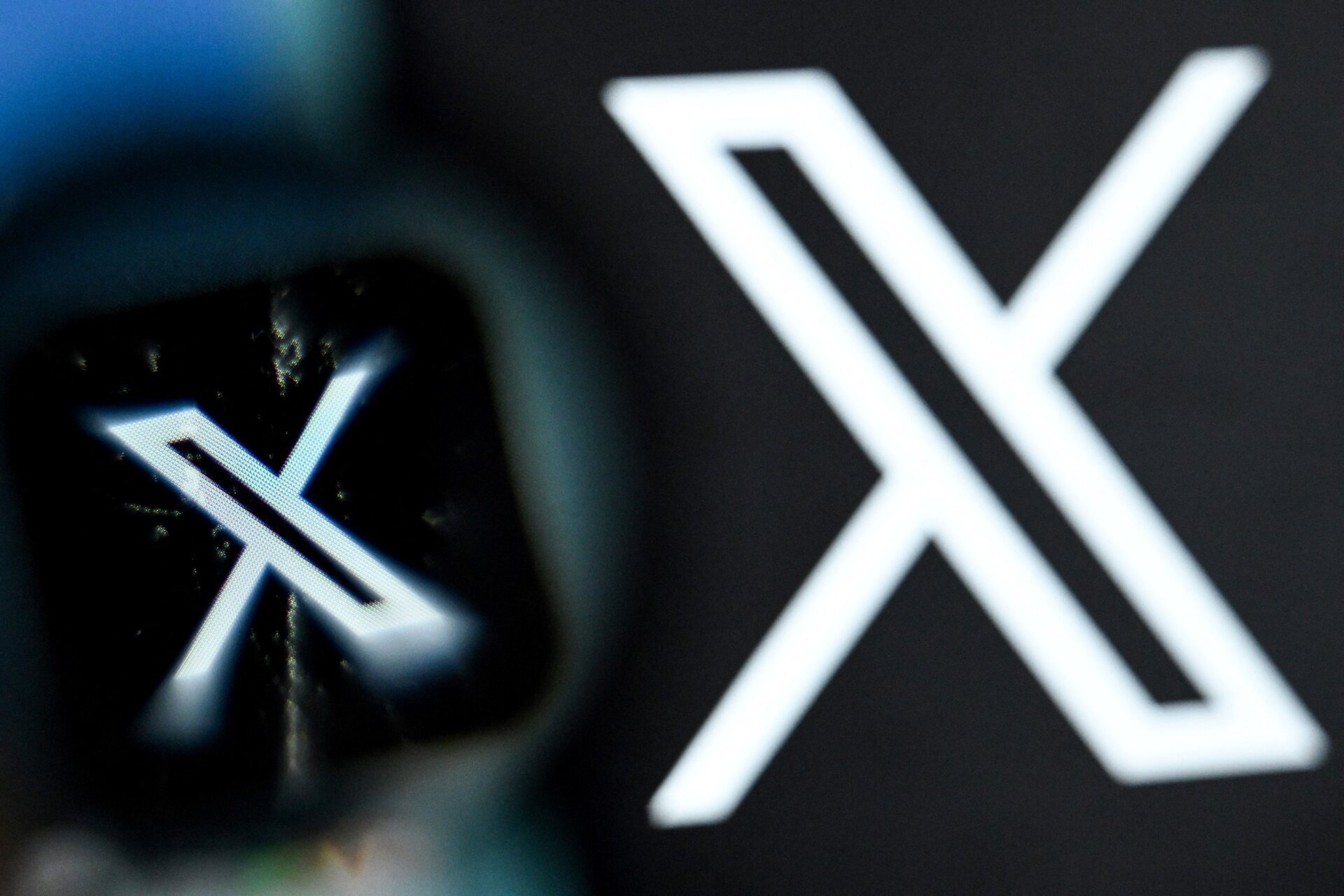 Elon Musk's X Is Turning Community Notes Over to AI
