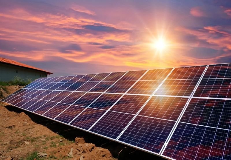 Corporate Solar Funding Declines 39% YoY Amid Policy Uncertainties