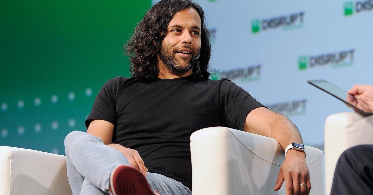 How a Robinhood co-founder launched a space-lasers startup