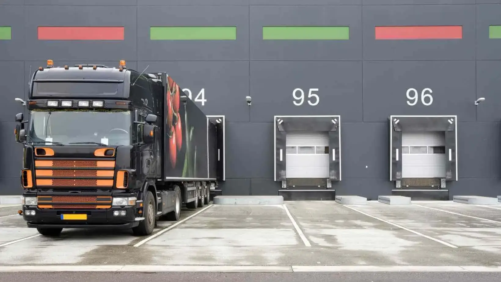 How to effectively attract professional drivers and avoid unethical practices international recruitment as a strategic response to the labour shortage in European road transport
