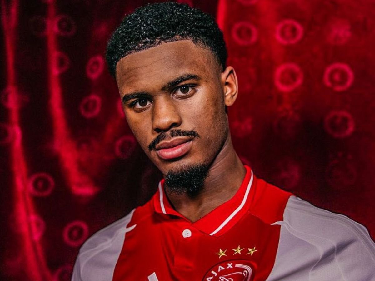 Chelsea are set to step up their pursuit of Jorrel Hato (Image Credit - x)