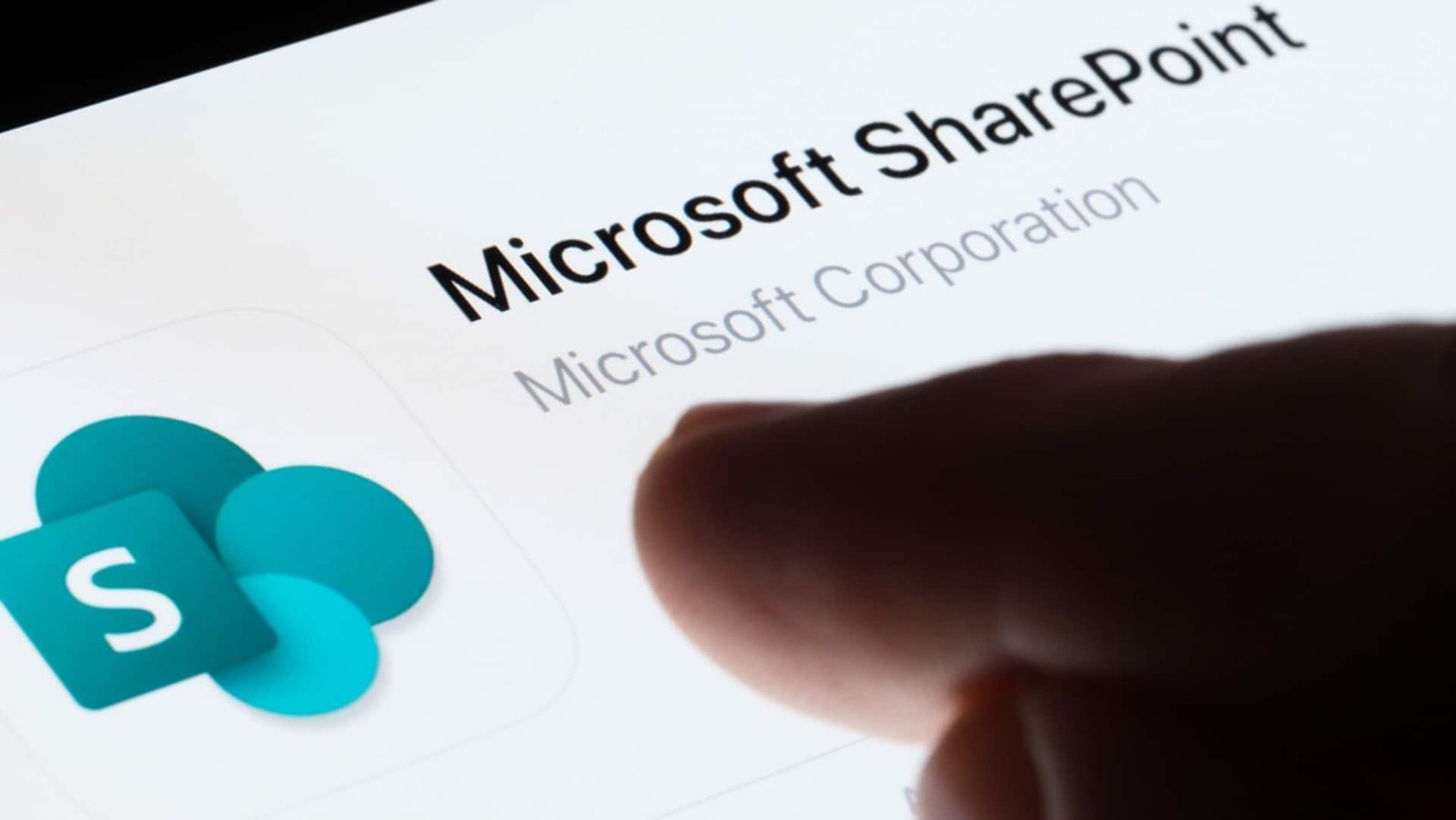 Microsoft confirms Chinese hackers breached SharePoint servers