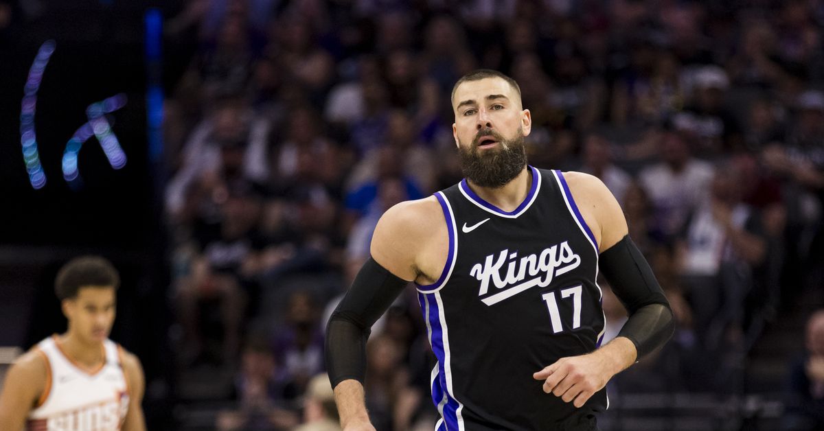 NBA Free Agency Tracker: Uh Oh Nuggets, Valanciunas to Play in Europe?