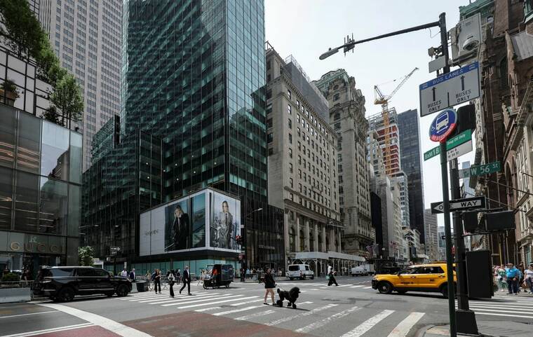 U.S. jobless claims rise sharply as corporate profits slump