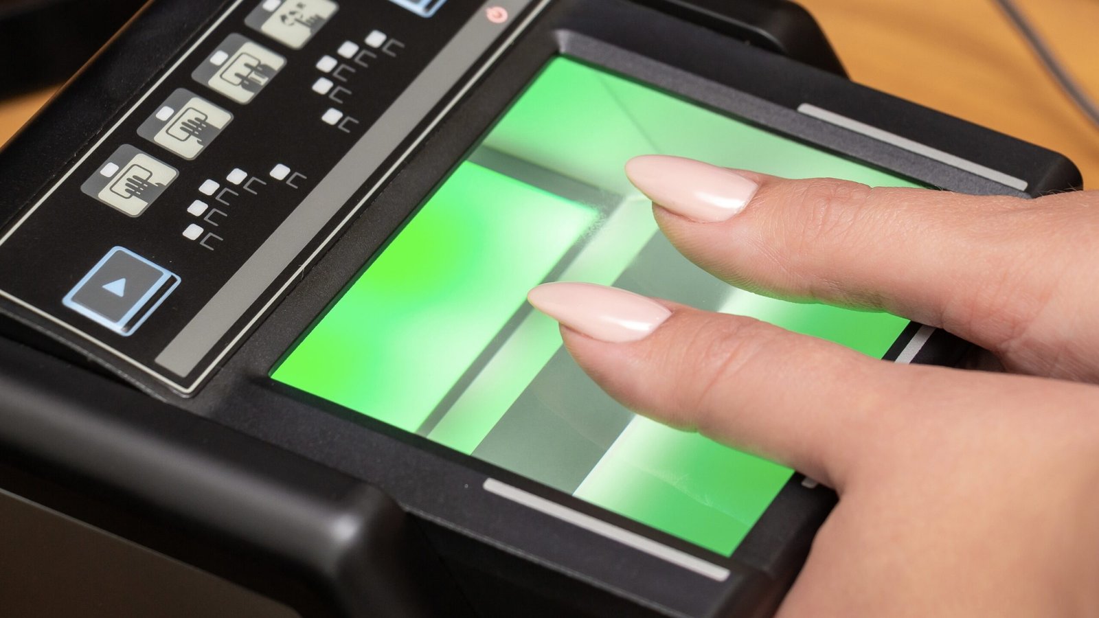 Canadians To Be Fingerprinted In Europe Starting In October