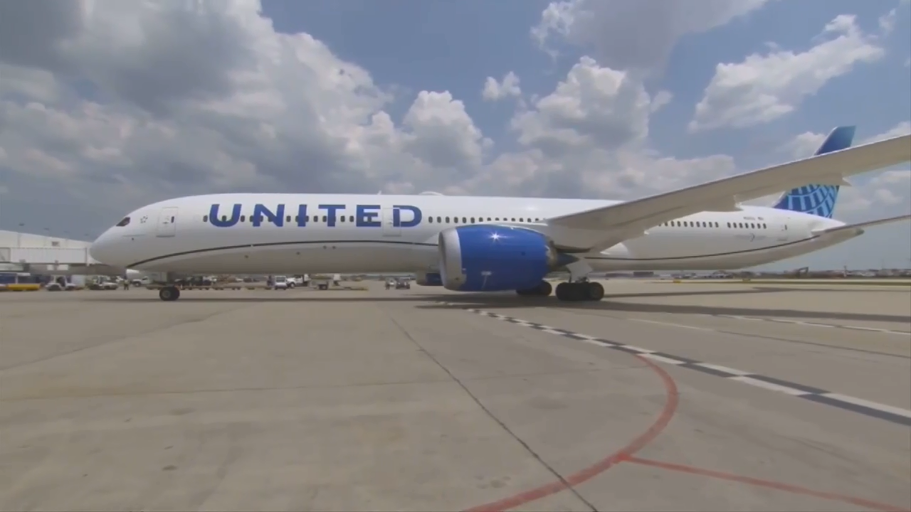 United Airlines resolves tech problem that hit more than 1,000 flights, but residual delays likely - WSVN 7News | Miami News, Weather, Sports