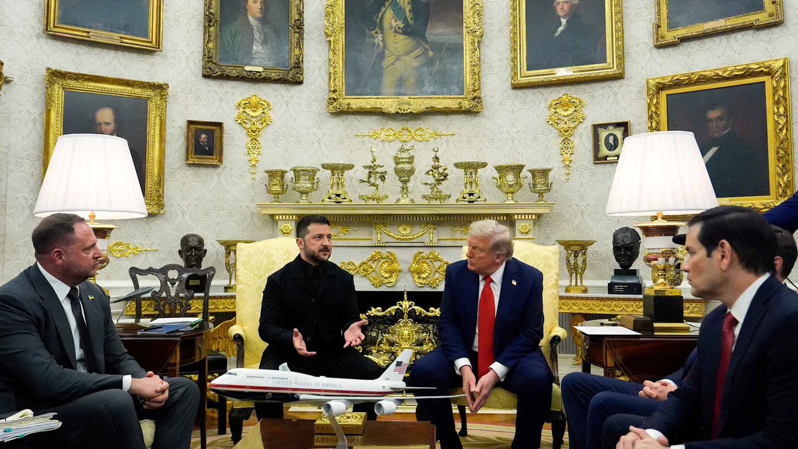 Trump meets with leaders from Ukraine and Europe
