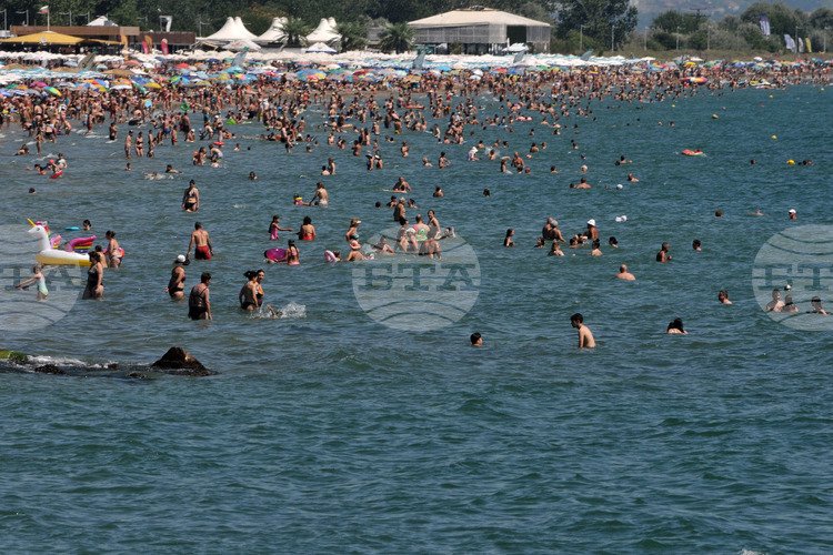 Money-maker or Scourge? Tourism across the EU Flourishes