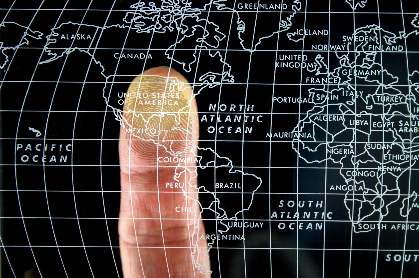 Americans And Canadians To Be Fingerprinted In Europe Starting From October