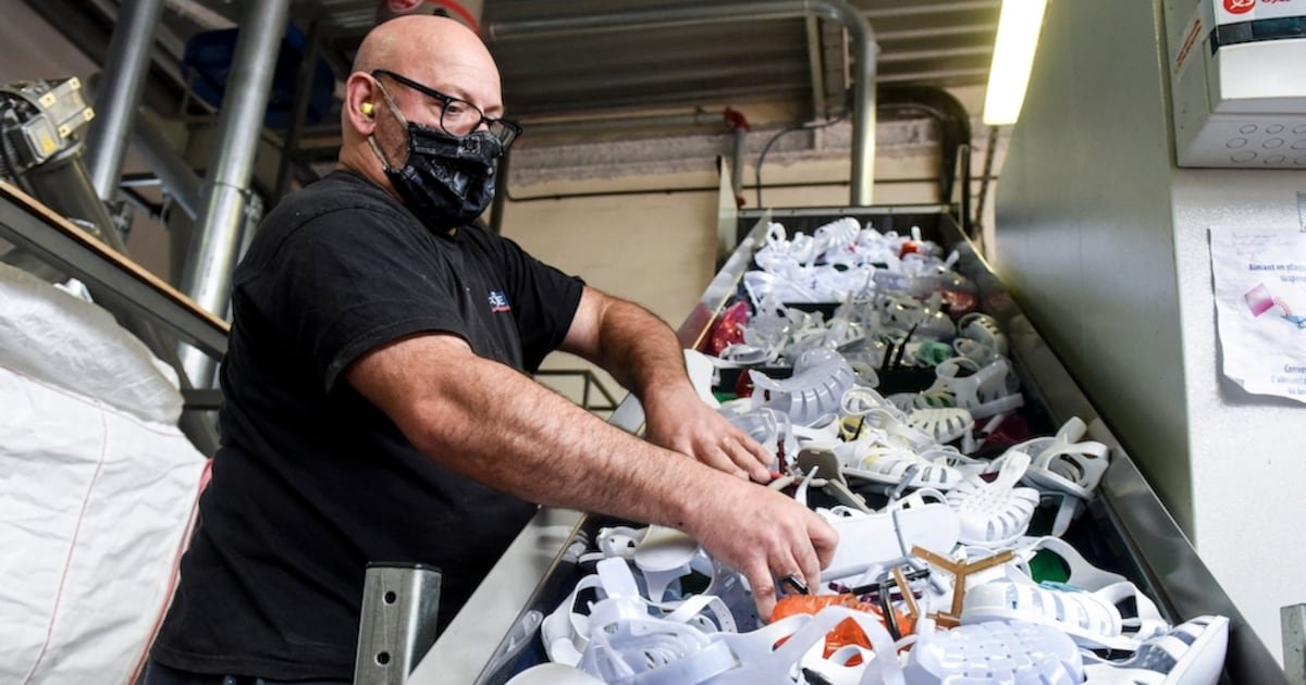 EU Finalises Rules to Make Fashion Pay to Clean Up Textile Waste