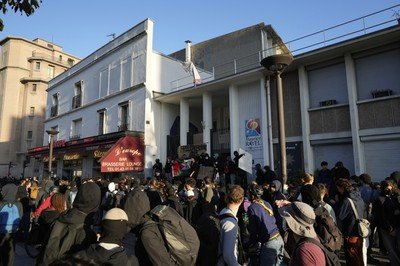 Day of strikes in France challenges new prime minister's budget plans