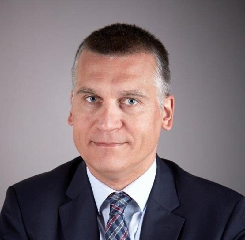 Marek Mora EIB