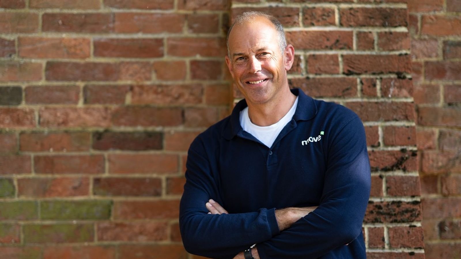 Money latest: Phil Spencer reveals three questions you should ask estate agents - and one thing you should never do on a viewing | Money News