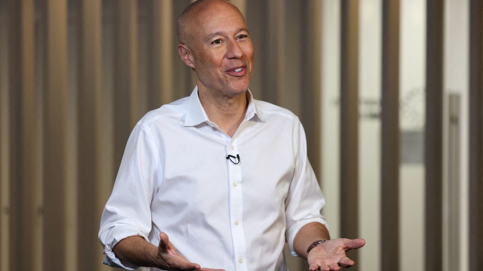 How Jeff Bezos convinced Lyft CEO to quit Microsoft, join Amazon in the 90s