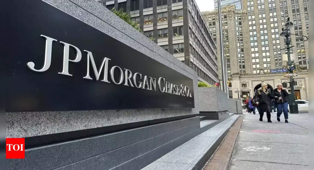JP Morgan is very angry as America's largest bank has to pay legal fee of the 32-year-old startup CEO charged of defrauding it of $175 million; calls it ...