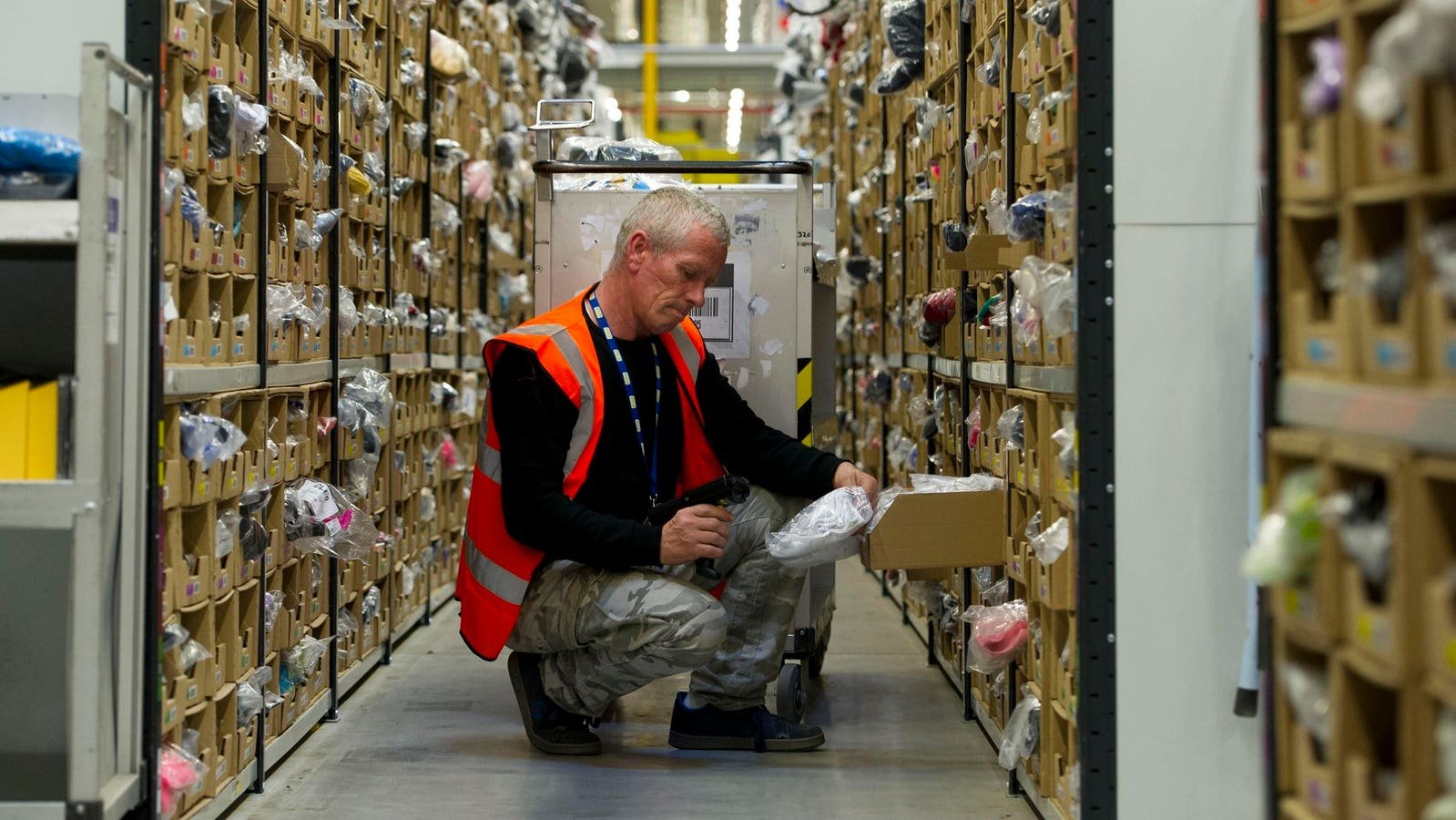 Amazon May Cut 30,000 Corporate Jobs, Report Says