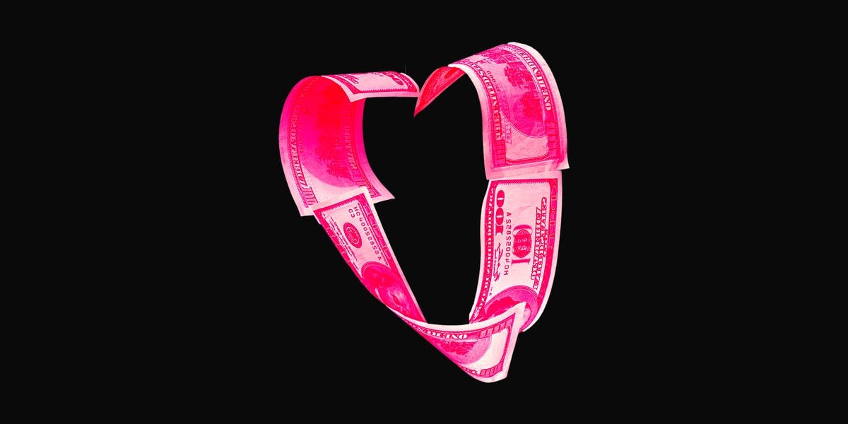 New Dating Apps and Social Networks Gain Steam. Read 12 Pitch Decks.