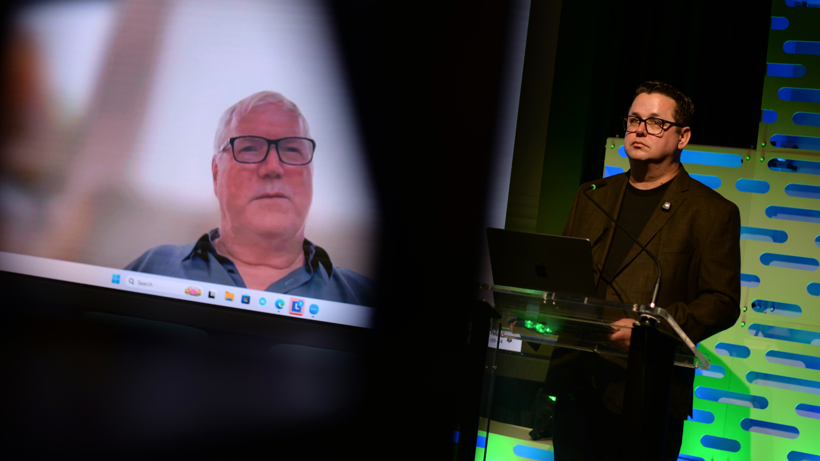 Digital Journal's Chris Hogg speaks with Sir Michael Houghton during Life Sciences Week. – Photo by © Jennifer Friesen, Digital Journal