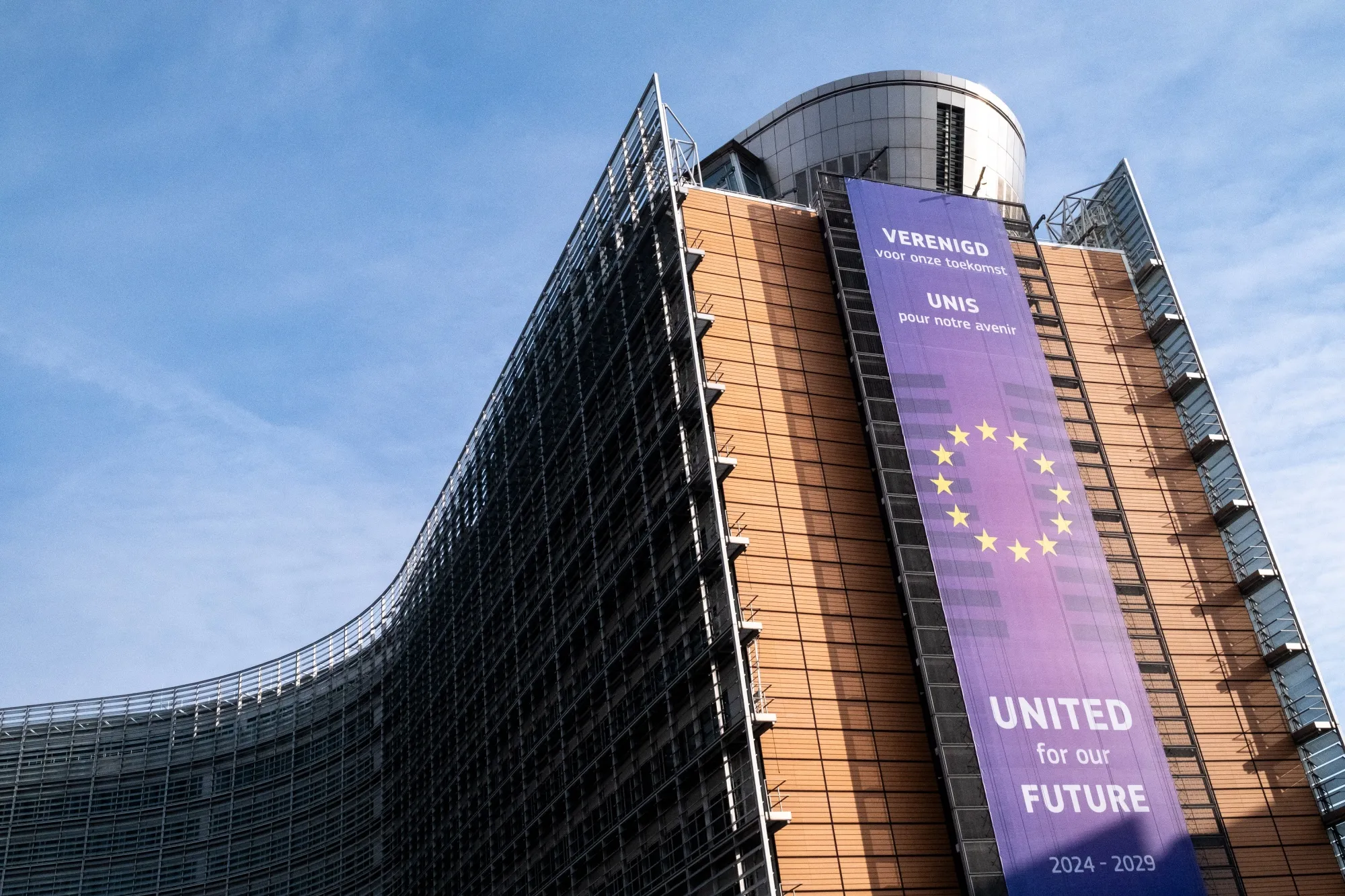 EU Lawmakers Scale Back Sustainability Rules, Raising Thresholds for Corporate Reporting and Due Diligence