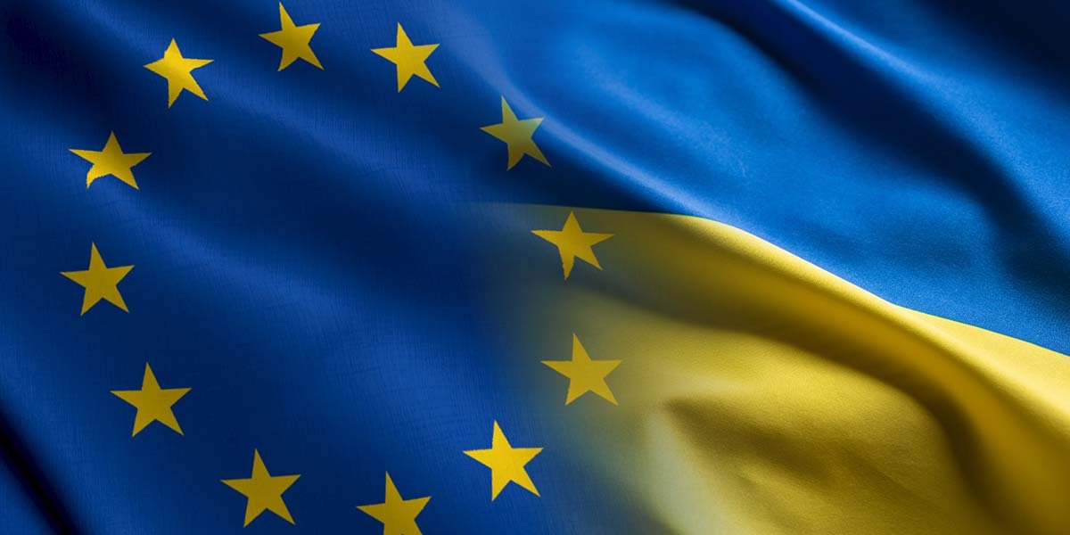 EU Applauds Supporting Ukraine Using Russian Assets