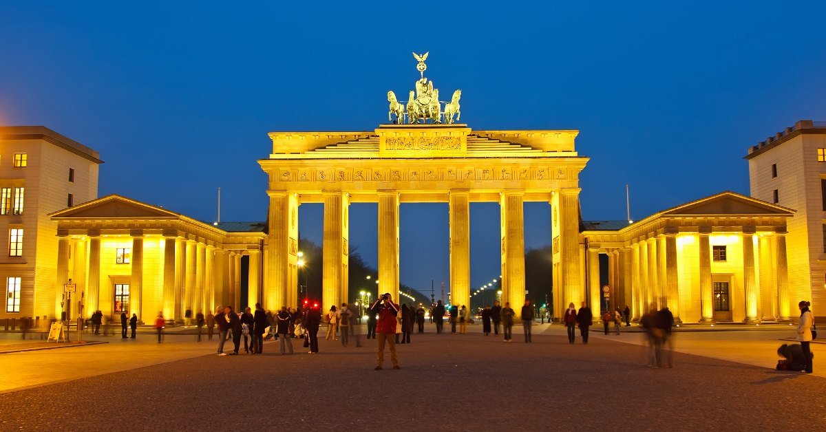 Berlin-based startups that raised funding in October 2025; 8 are hiring right now