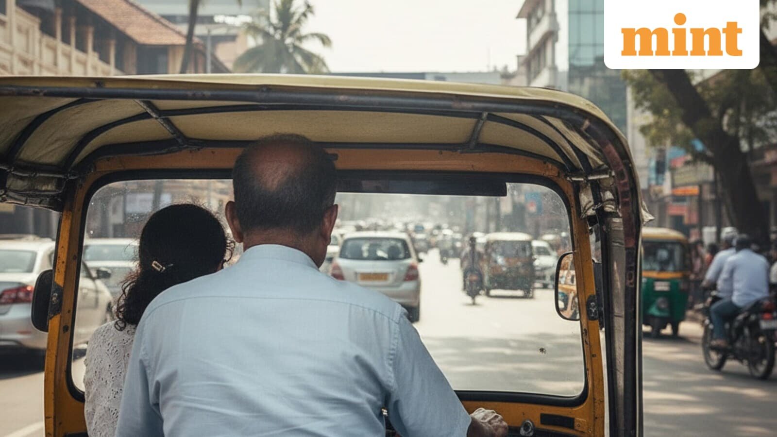 Bengaluru auto driver reveals he earns ‘2-3 lakhs per month’; internet is in disbelief