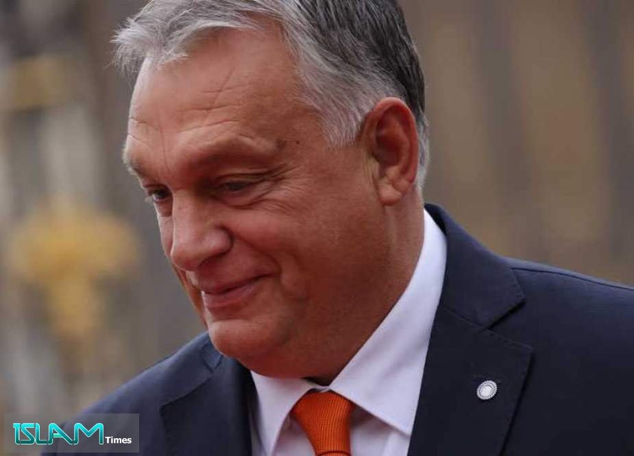Orban Rules Out Euro Adoption as EU Faces “Disintegration”