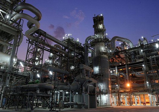 Qatar Urges Gas Producers to Unite Against EU Sustainability Rules Impacting LNG Trade