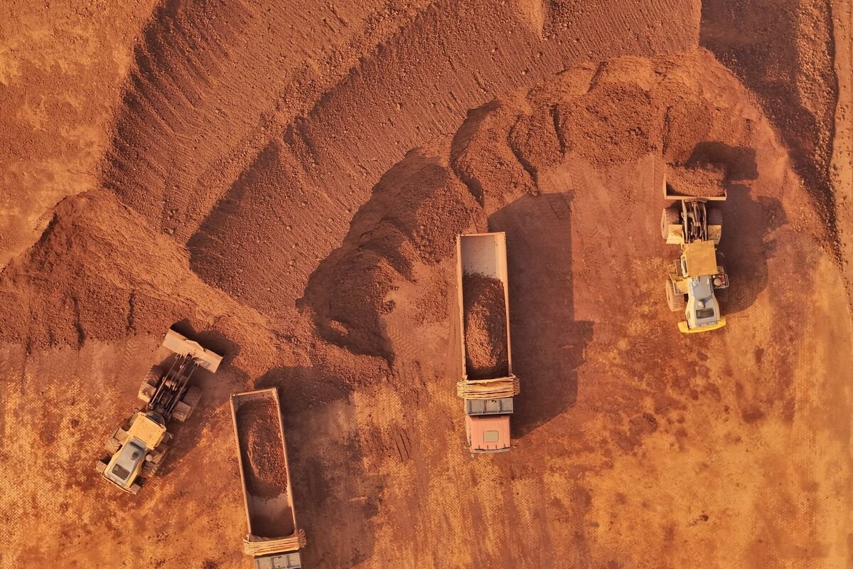 EU Warns It Lacks Near-Term Power to Sway China on Rare Earths