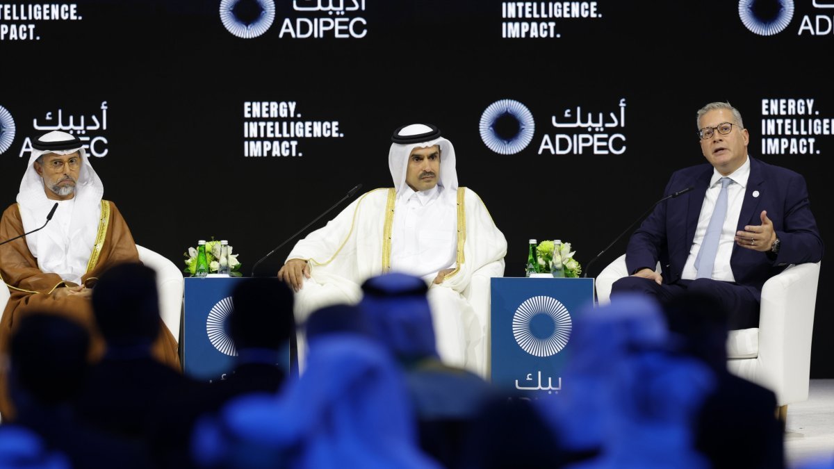 Qatar warns Europe it may halt LNG deliveries over sustainability law