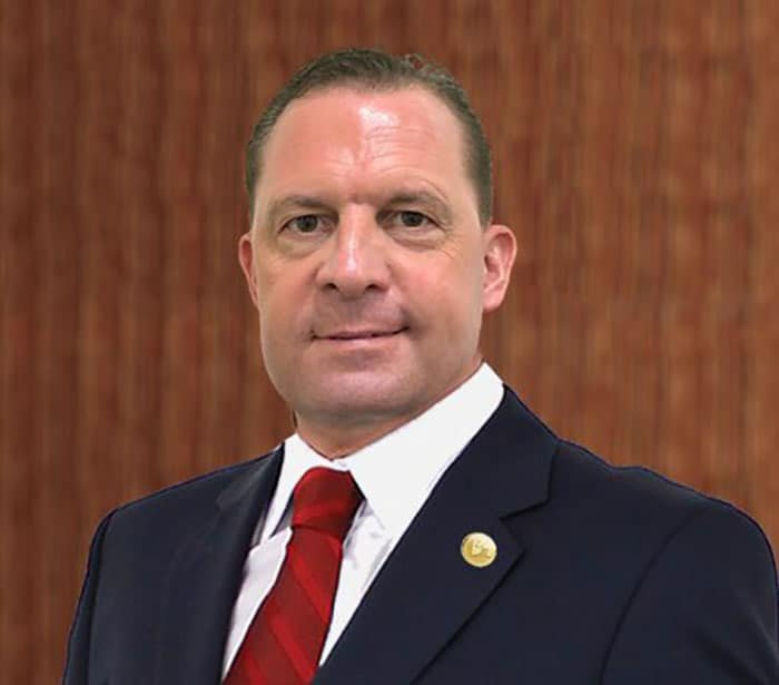 Lee-Richards-485x600