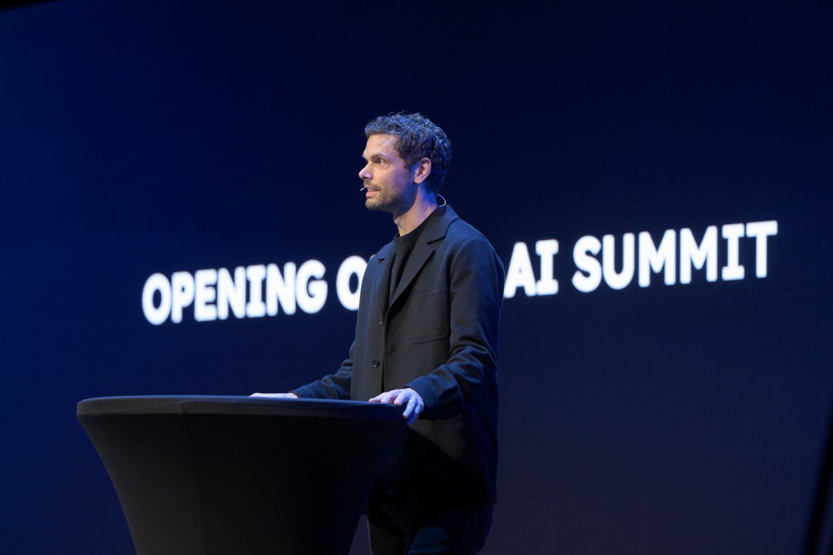 2025-11-17 Turku. Logomo, AI-Summit. Opening of the AI Summit. Peter Sarlin, Co-Founder & CEO at AMD Silo AI