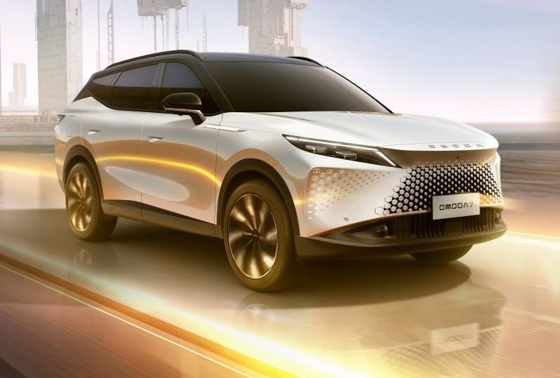 News: Omoda 7 offers industry-leading parking tech