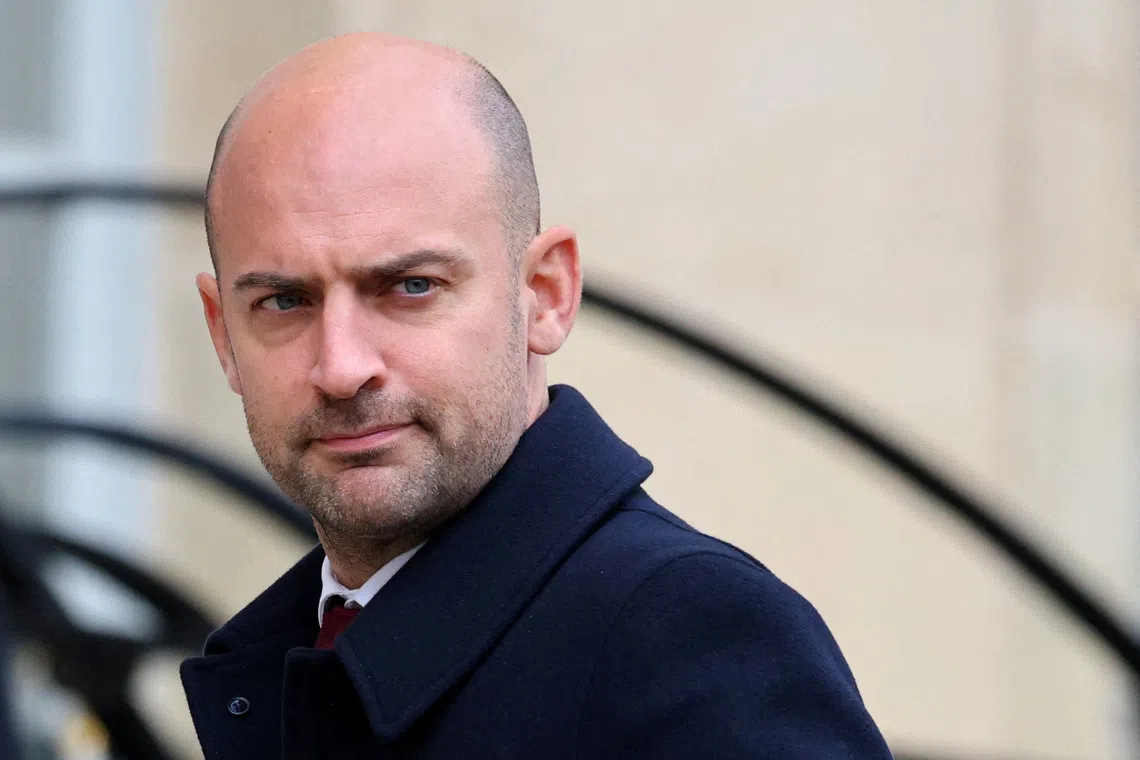 FILE PHOTO: French Minister for Europe and Foreign Affairs Jean-Noel Barrot arrives for a meeting with French President Emmanuel Macron and Ukrainian President Volodymyr Zelenskiy at the Elysee Palace in Paris, France, November 17, 2025. REUTERS/Sarah Meyssonnier/File Photo