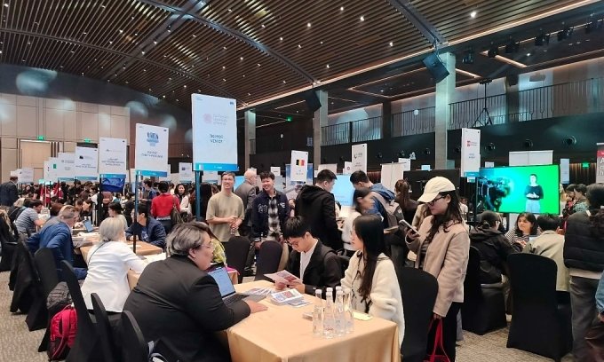 Low tuition draws more Vietnamese students to Europe