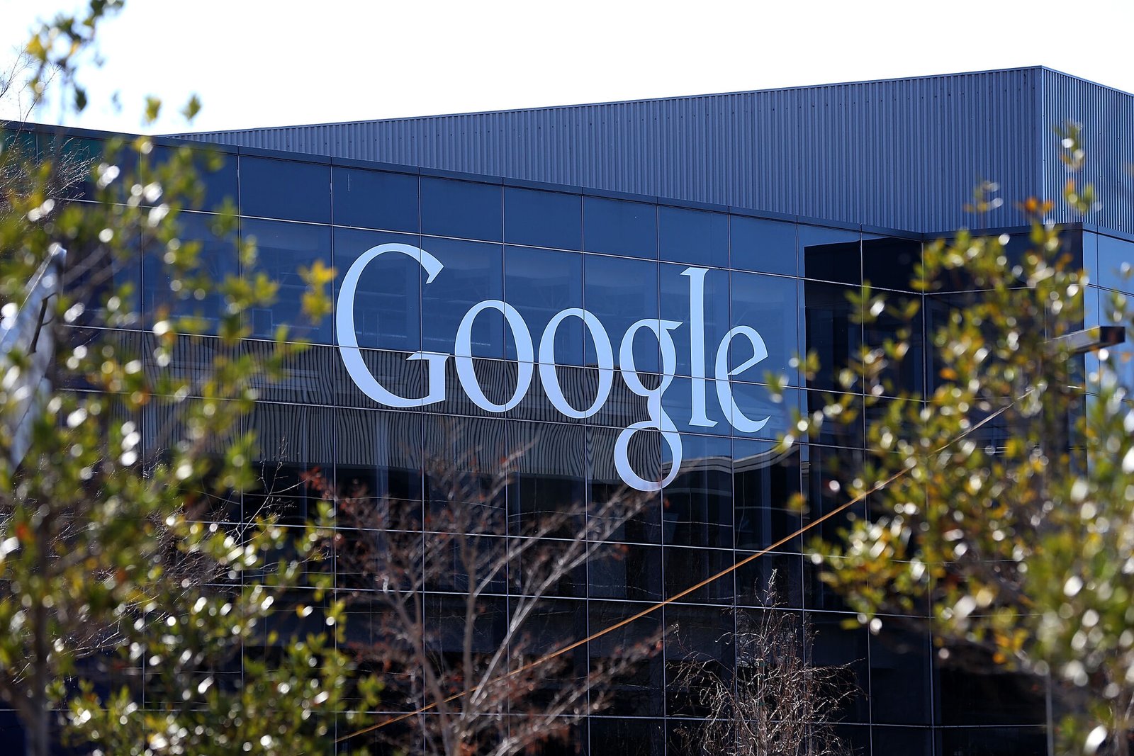 Google gives hundreds of pink slips in latest round of layoffs