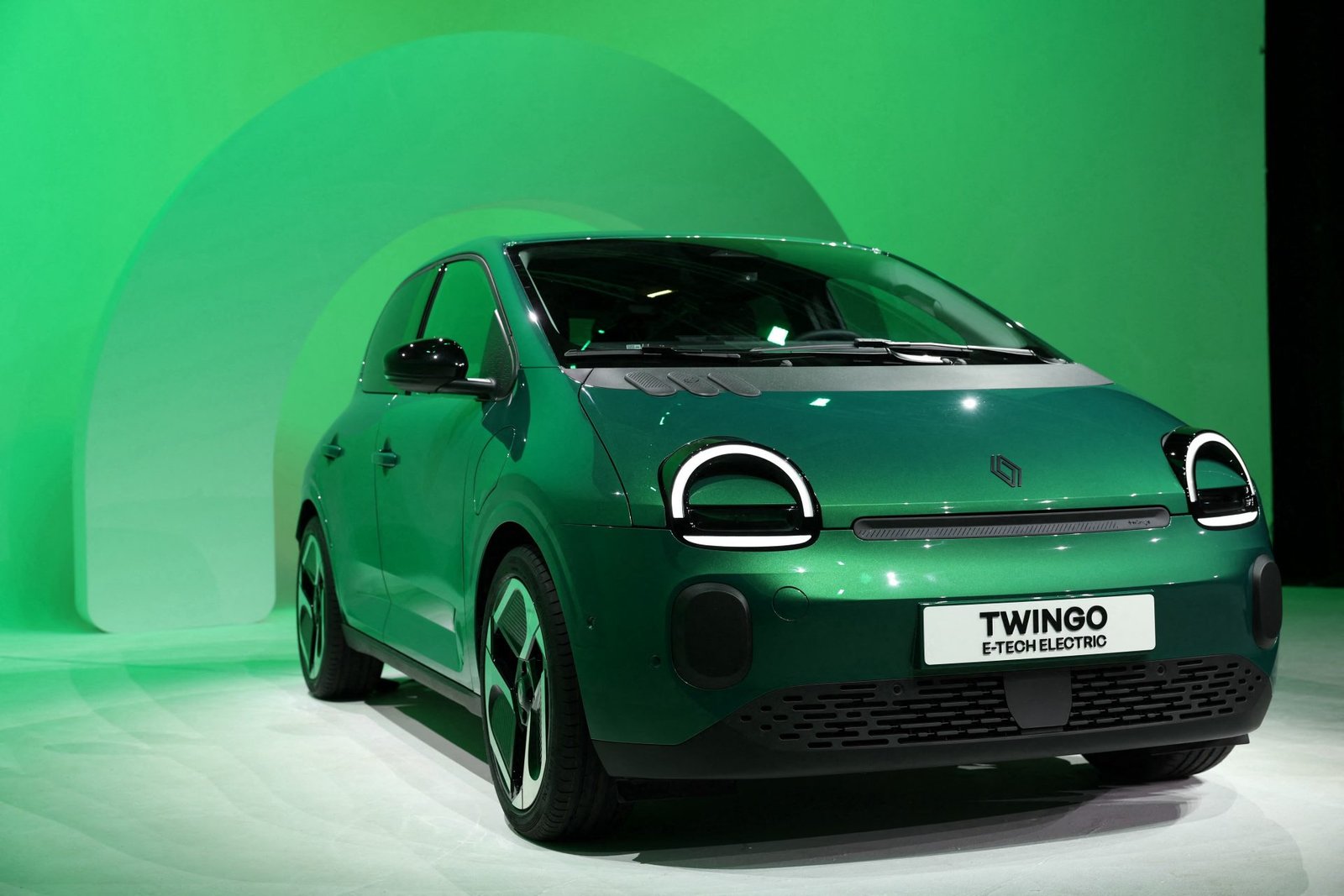 Automobile: the EU abandons all-electric in 2035, a flagship measure of the “Green Deal”