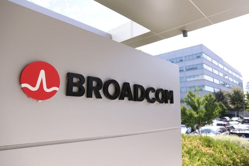 EU antitrust regulators erred in clearing Broadcom's VMware deal, cloud industry lobby says