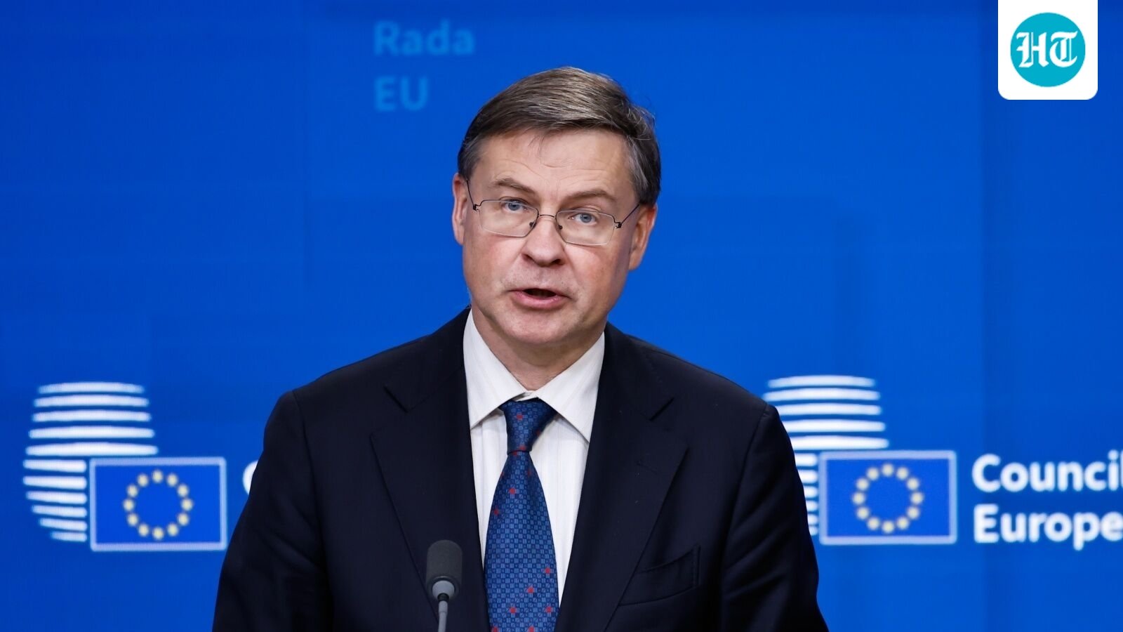 EU agrees to indefinitely freeze Russian assets, removing obstacle to Ukraine loan