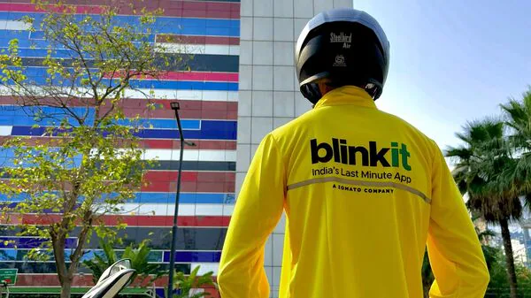 Blinkit picker joins Zomato as designer, Deepinder Goyal shares inspiring journey