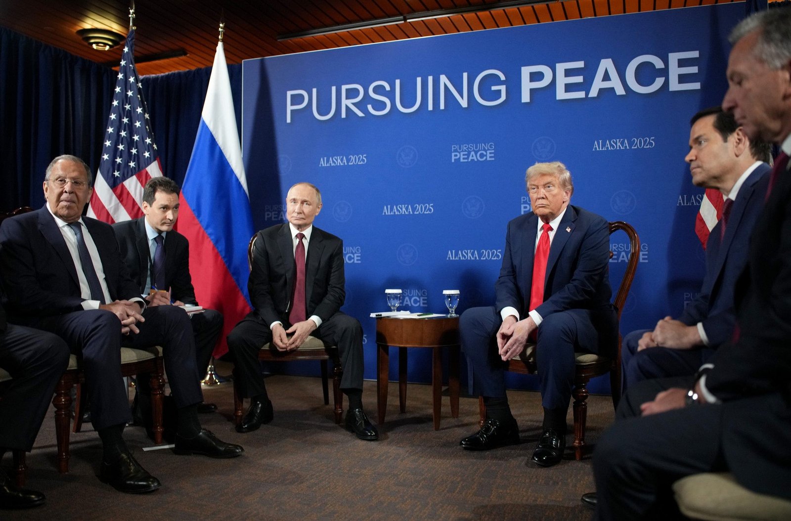 Lavrov warns Russia will retaliate if Europe deploys troops to Ukraine