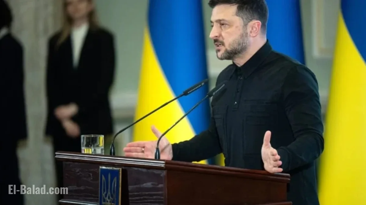 Russia Strikes Kyiv; Zelenskyy Travels to US for Trump Discussions