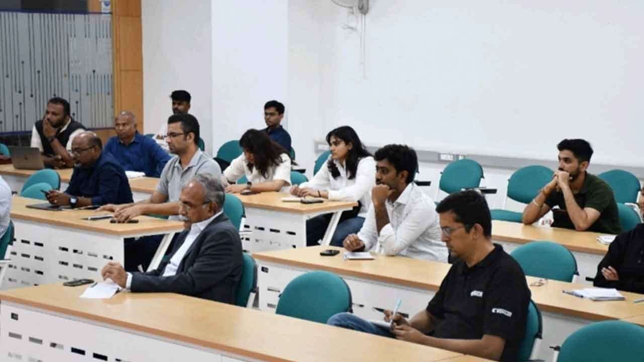 IIT-Bangalore innovation centre hosts summit on industry–startup