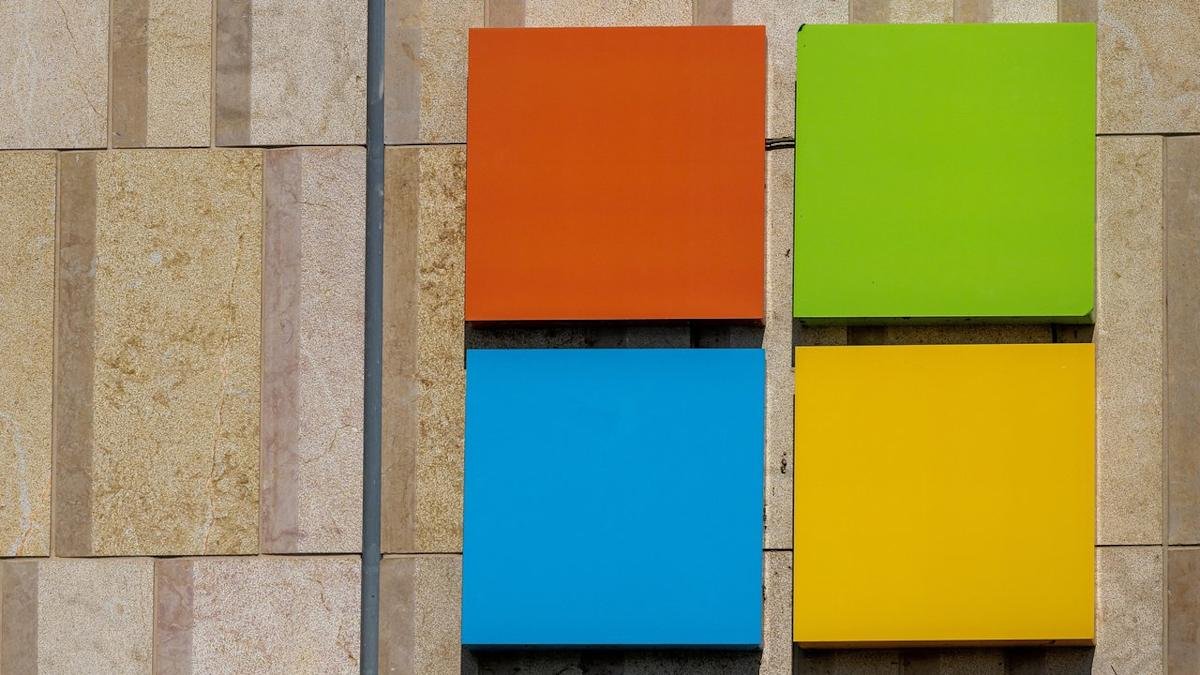 Microsoft earnings beat expectations, but the stock falls