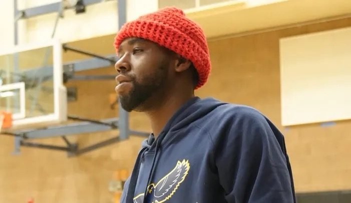 Hillview & M-A basketball teams raising funds for coach Jhavante Hill on January 31