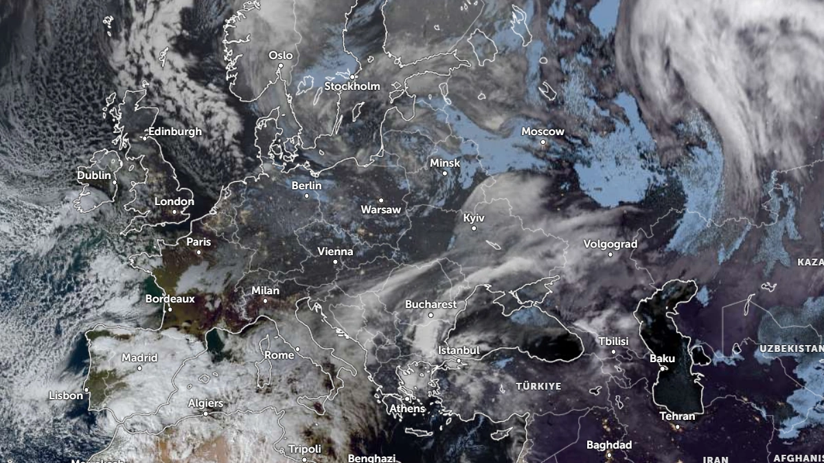 Satellite image of Europe as of 1500 UTC on January 4, 2026