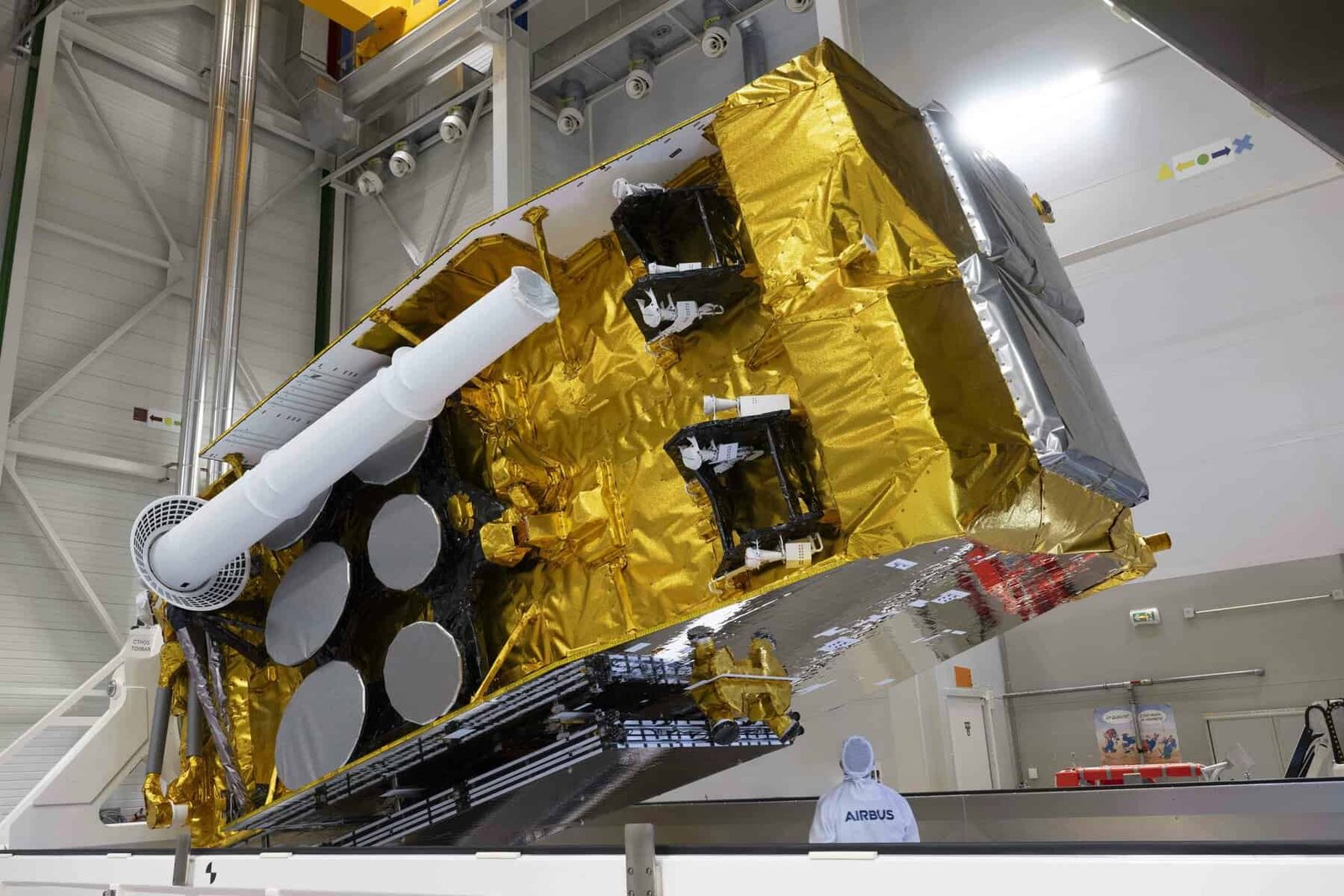 SpainSat NG 2, launched in Oct, suffers anomaly ascribed to 'space particle' on way to GEO orbit; insured for $400 million