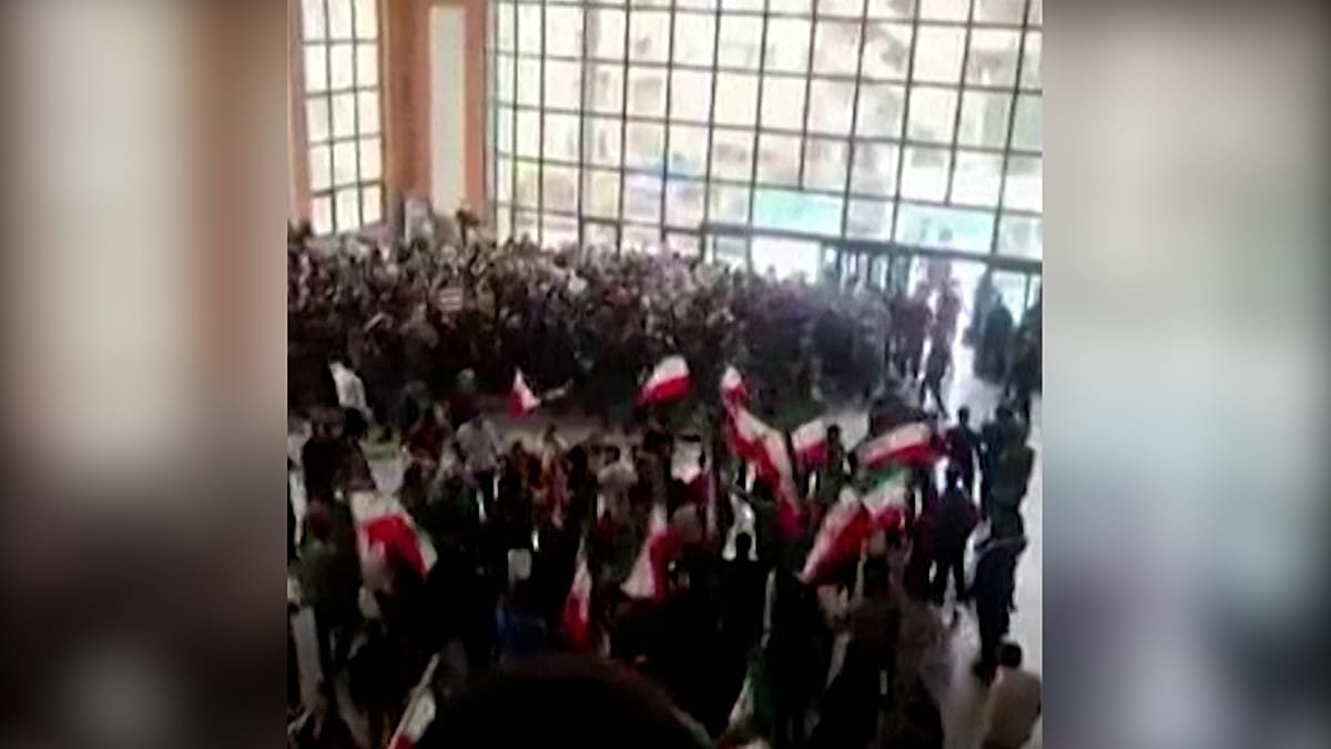 Video. Iran faces renewed student protests in Tehran as new semester begins
