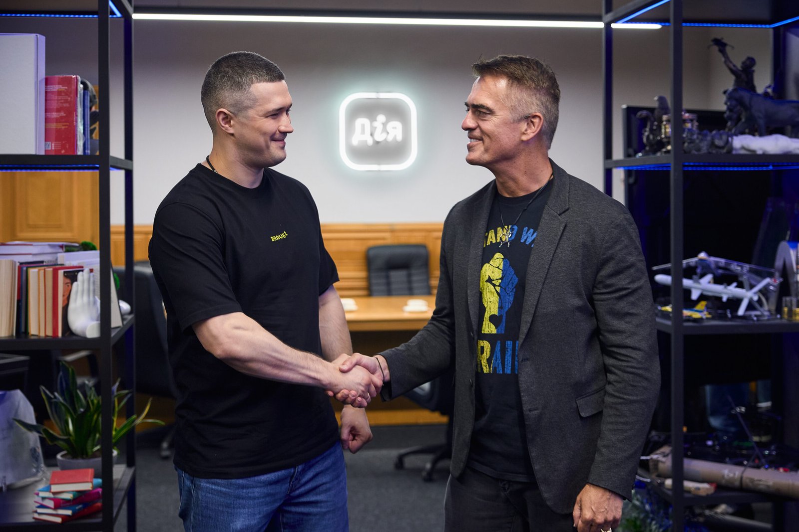 Axon makes a strategic investment in The Fourth Law – Resilience Media